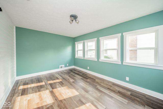 118 E Morgan Street, Knightstown, IN 46148