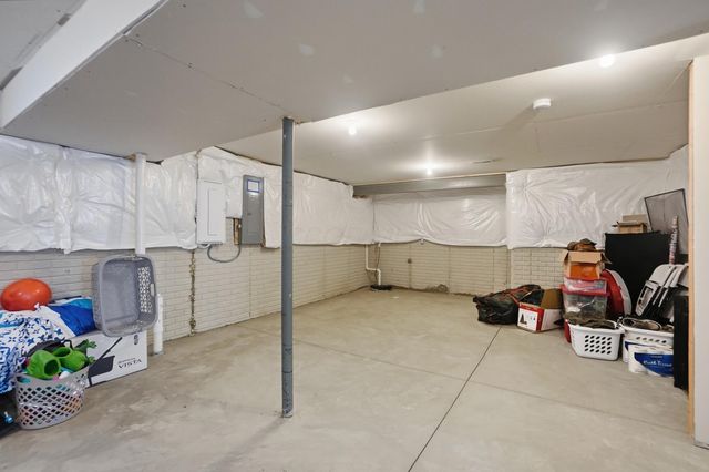 677 Clymer Street, Delaware, OH 43015