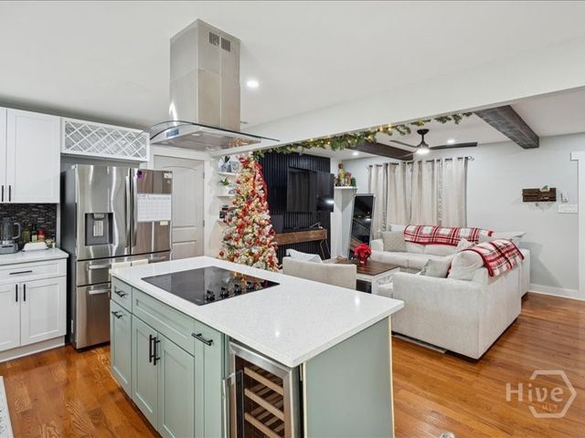 203 Holiday Circle, Savannah, GA 31419