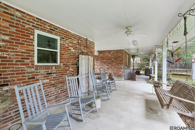 15522 Chanove Ave, Greenwell Springs, LA 70739