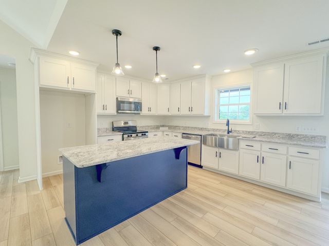 4701 Scottsville Rd, Lafayette, TN 37083
