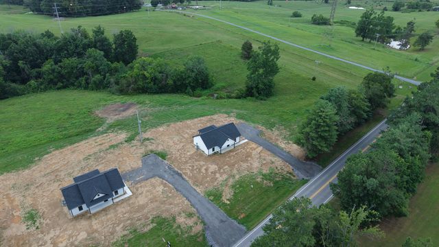 4701 Scottsville Rd, Lafayette, TN 37083