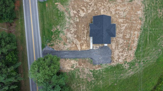 4701 Scottsville Rd, Lafayette, TN 37083