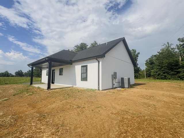 4701 Scottsville Rd, Lafayette, TN 37083