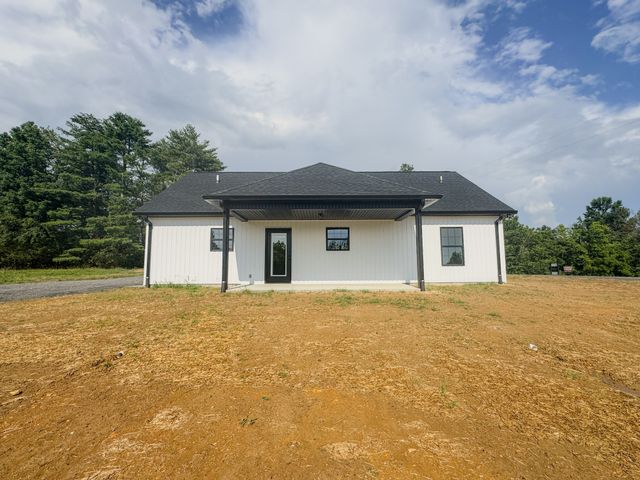 4701 Scottsville Rd, Lafayette, TN 37083