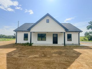 4701 Scottsville Rd, Lafayette, TN 37083