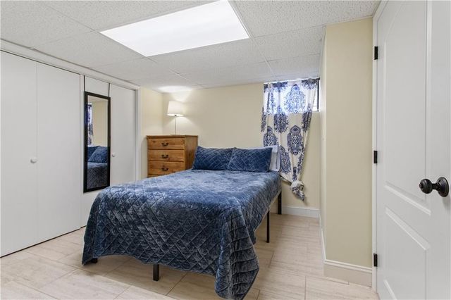 6811 Blue Parkway, Kansas City, MO 64129