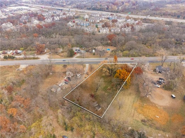 6811 Blue Parkway, Kansas City, MO 64129