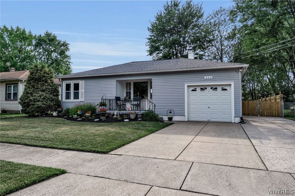 250 Roncroff Drive, North Tonawanda, NY 14120