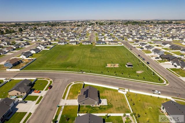 4311 E Arcadia Road, Idaho Falls, ID 83401