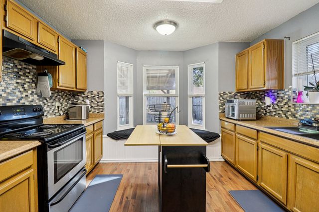 1103 Trenton Lane, Euless, TX 76040