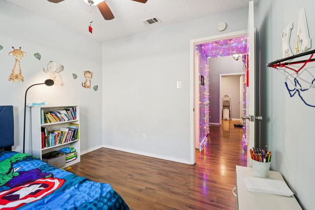 1103 Trenton Lane, Euless, TX 76040