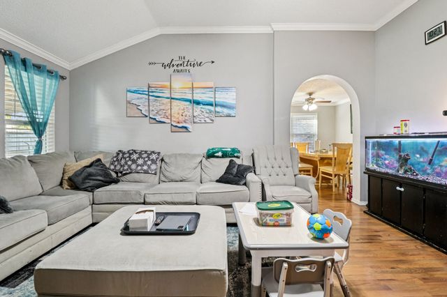 1103 Trenton Lane, Euless, TX 76040