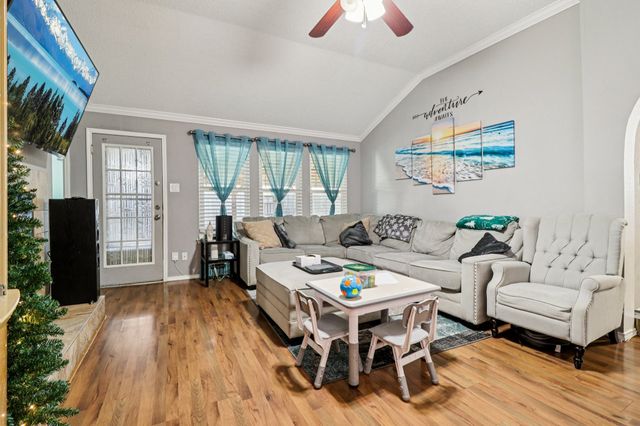 1103 Trenton Lane, Euless, TX 76040