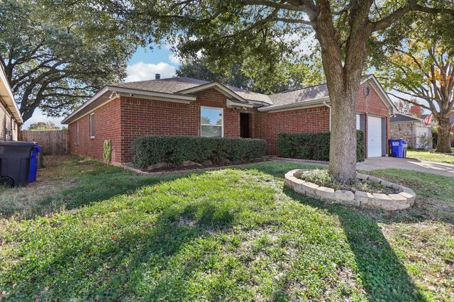 1103 Trenton Lane, Euless, TX 76040