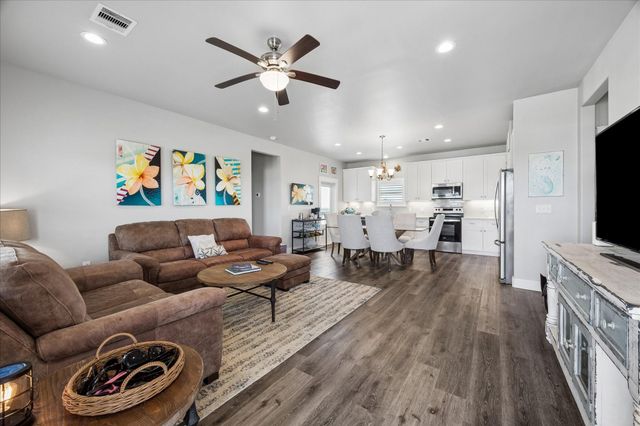 3811 Kiva Road, Galveston, TX 77554