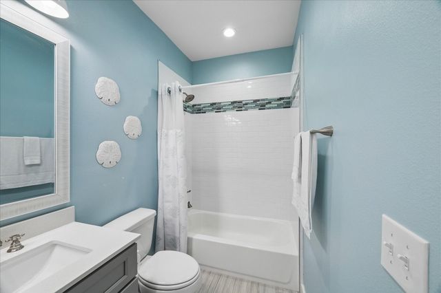 3811 Kiva Road, Galveston, TX 77554