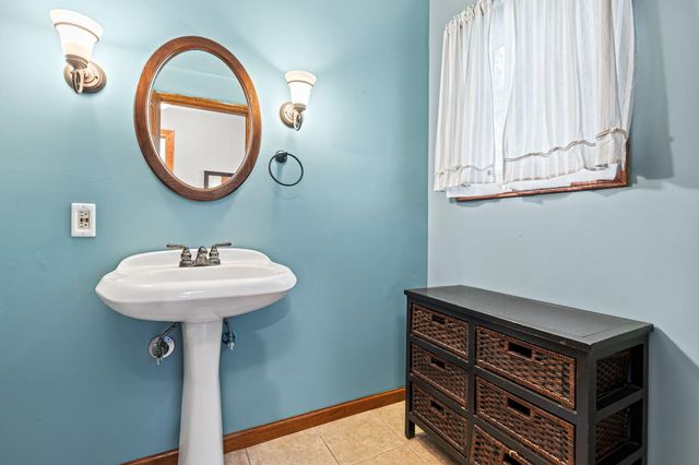 3120 Richmond Street NW, Grand Rapids, MI 49534