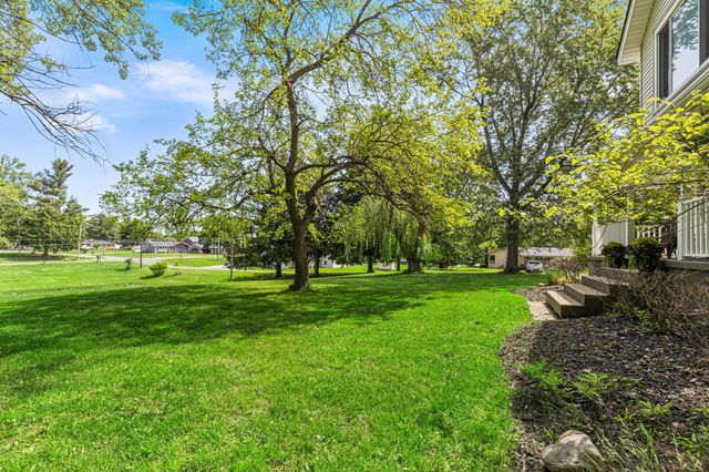 3120 Richmond Street NW, Grand Rapids, MI 49534