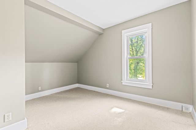 3120 Richmond Street NW, Grand Rapids, MI 49534