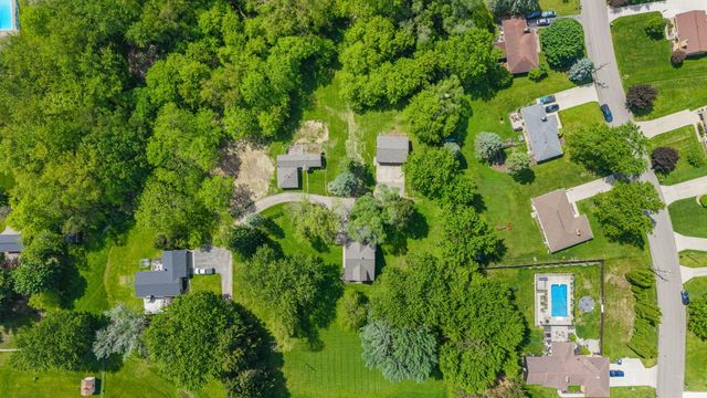 3120 Richmond Street NW, Grand Rapids, MI 49534