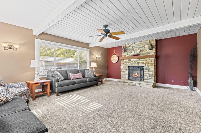3120 Richmond Street NW, Grand Rapids, MI 49534