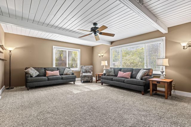 3120 Richmond Street NW, Grand Rapids, MI 49534