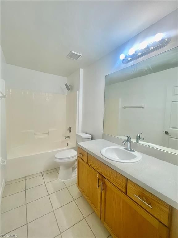 116/118 Gordon AVE S, LEHIGH ACRES, FL 33973 — photo 4