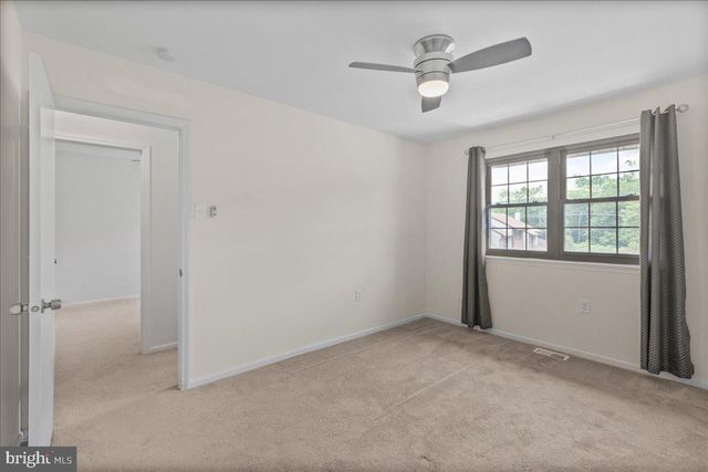 32 LAFAYETTE LN, Cherry Hill, NJ 08003