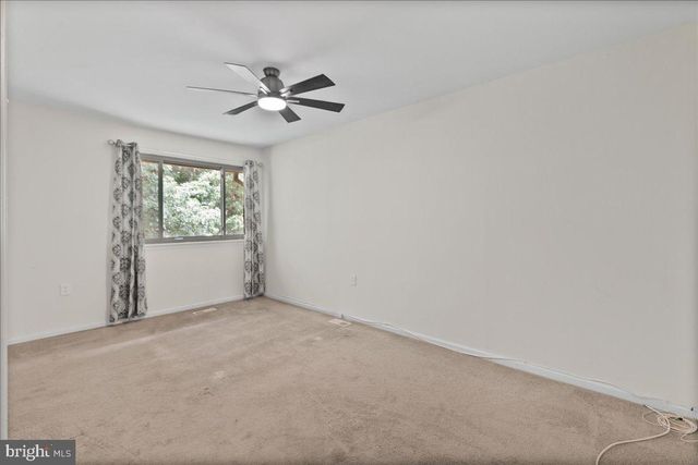 32 LAFAYETTE LN, Cherry Hill, NJ 08003