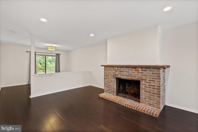 32 LAFAYETTE LN, Cherry Hill, NJ 08003