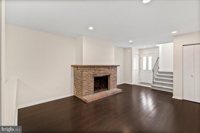 32 LAFAYETTE LN, Cherry Hill, NJ 08003