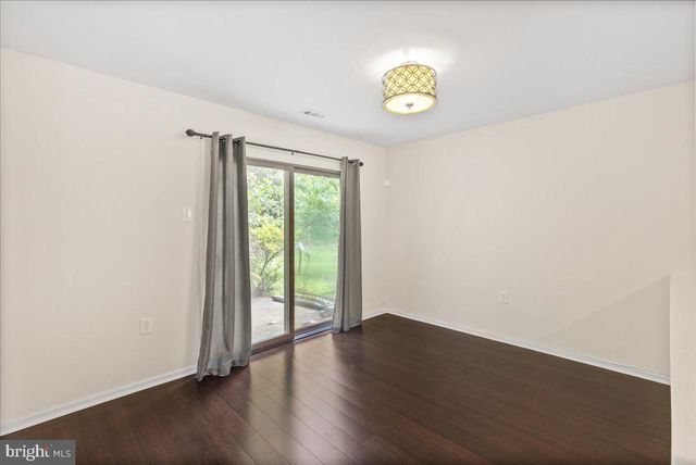 32 LAFAYETTE LN, Cherry Hill, NJ 08003