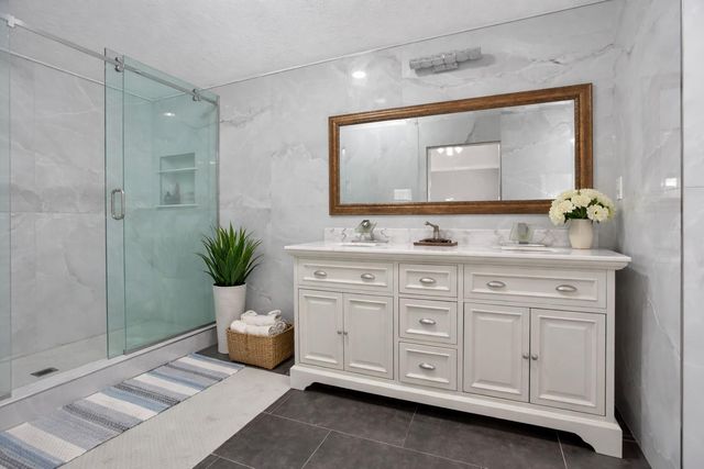 7435 Marble Glen Lane, Houston, TX 77095