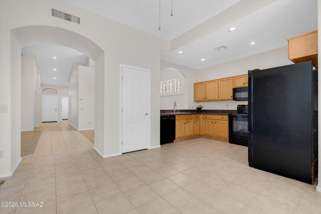 38868 S Carefree Drive, Tucson, AZ 85739