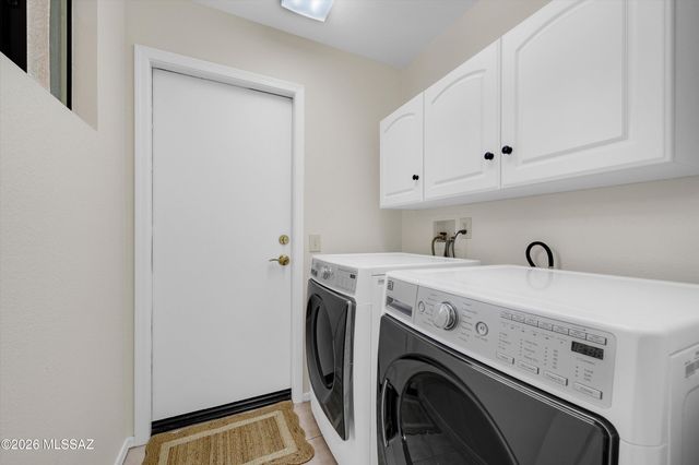 38868 S Carefree Drive, Tucson, AZ 85739