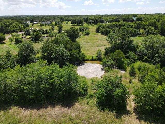 835 County Road 3715, Gober, TX 75443