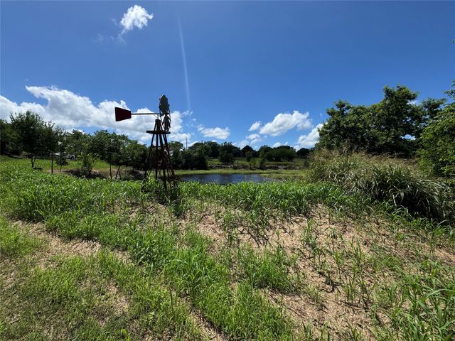 835 County Road 3715, Gober, TX 75443