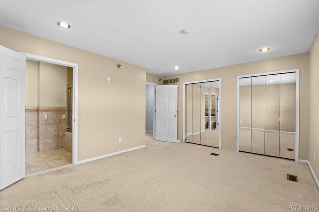 22146 W Village, Dearborn, MI 48124