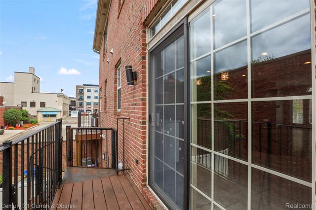 22146 W Village, Dearborn, MI 48124