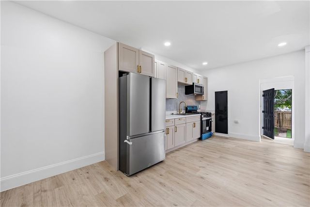 1319 Turner Street, Allentown City, PA 18102