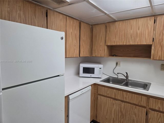 13020 SW 92nd Avenue A106, Miami, FL 33176