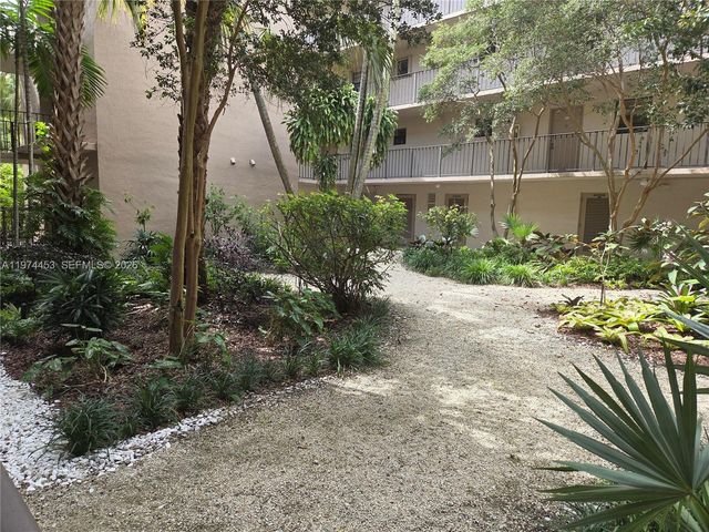 13020 SW 92nd Avenue A106, Miami, FL 33176