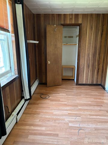 363 Garretson Avenue, Perth Amboy, NJ 08861