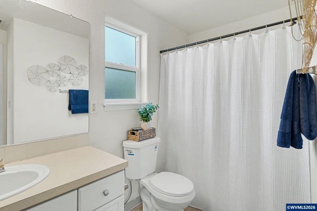 735 22nd Av NW, Salem, OR 97304