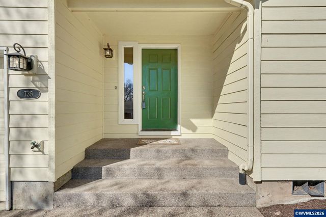 735 22nd Av NW, Salem, OR 97304