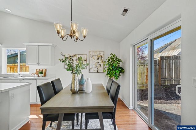 735 22nd Av NW, Salem, OR 97304