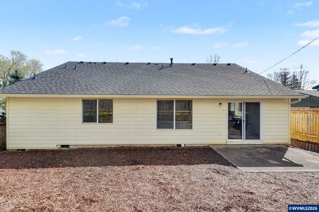 735 22nd Av NW, Salem, OR 97304