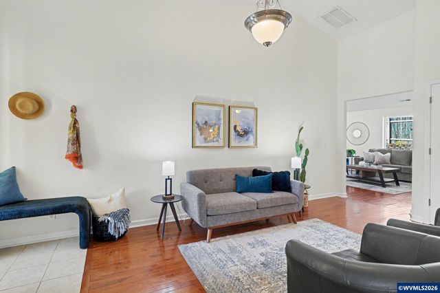 735 22nd Av NW, Salem, OR 97304