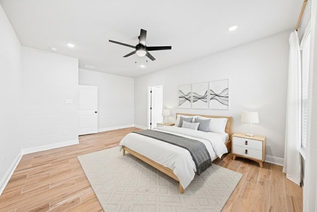 158 Bon Ami Drive, Freeport, FL 32439